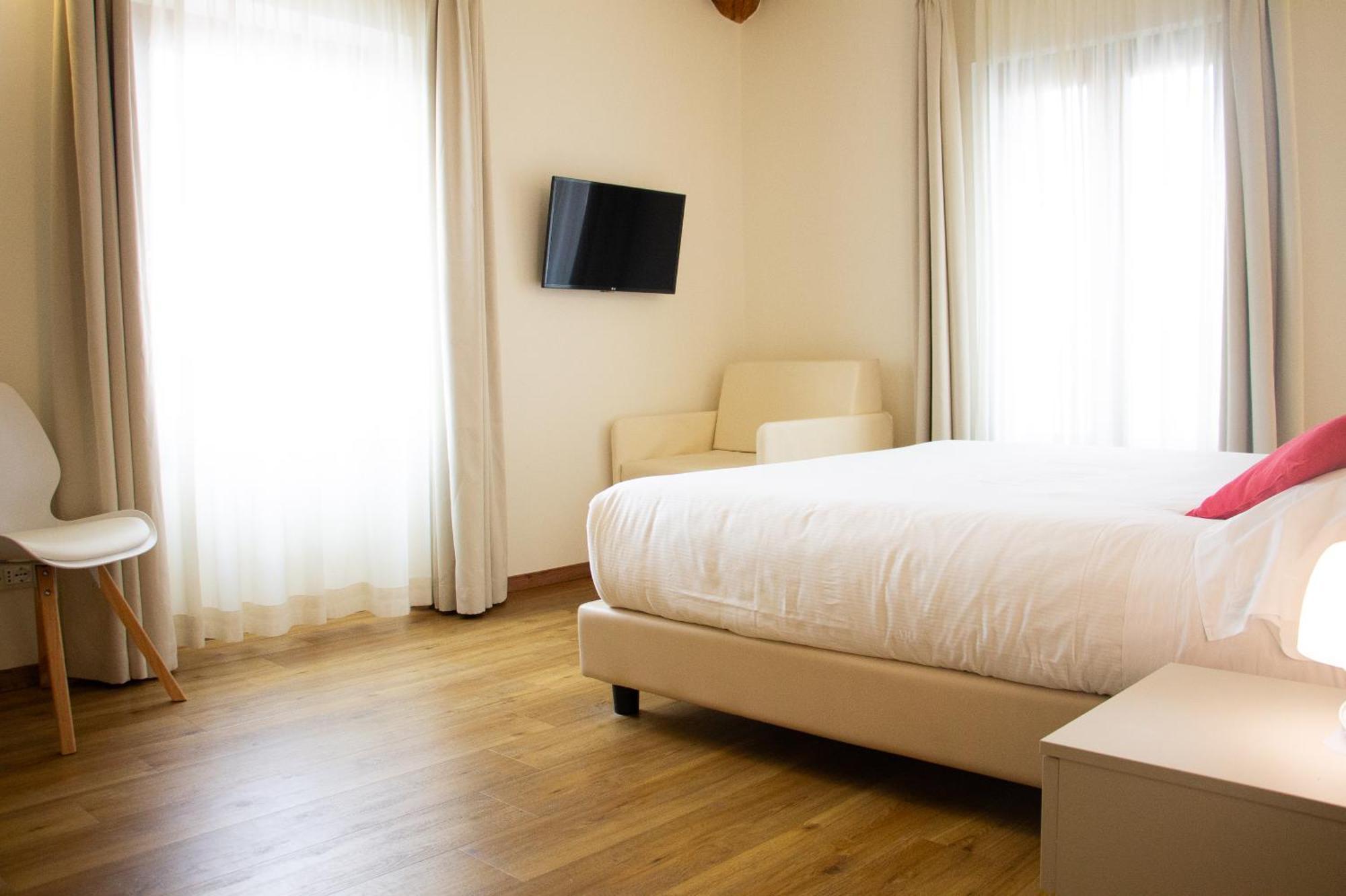 Garda Relais 3*